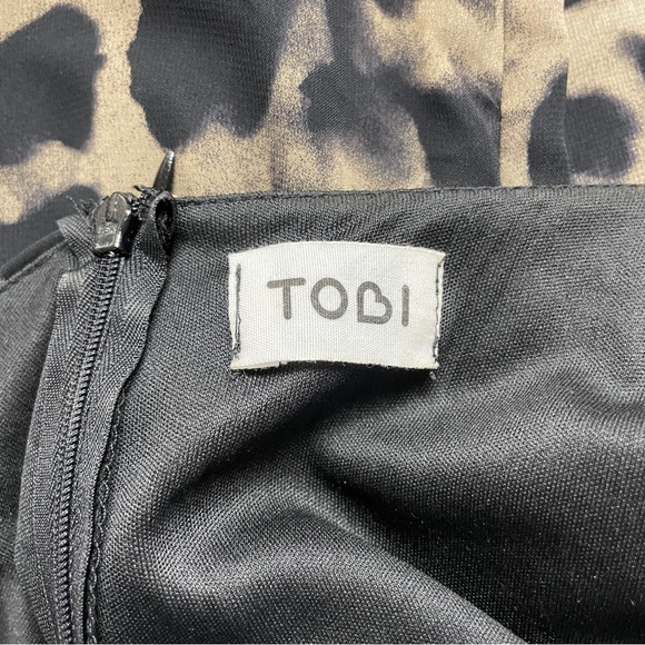 Tobi fancy feline shift dress size small - Picture 9 of 10
